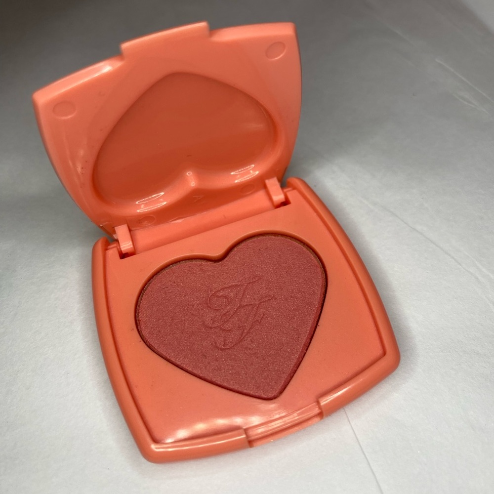 Too Faced Love Flush Long-lasting 16-Hour Blush in Love Hangover